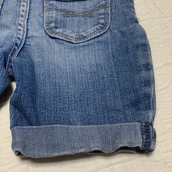 3T (6/$20) Stretch-Denim Jean Shorts by Gap - Picture 7 of 14